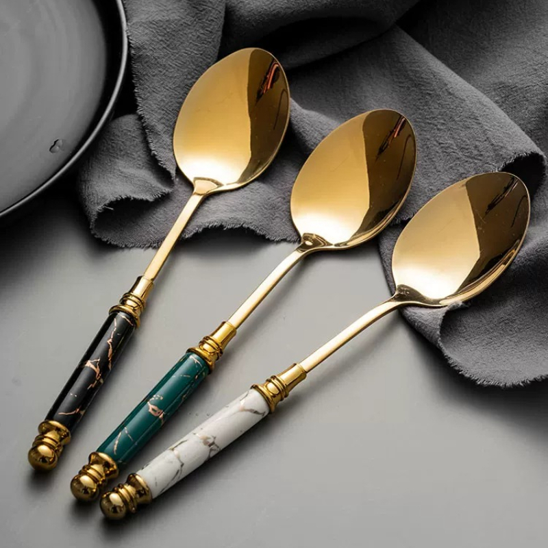 Colher Vintage Europeia de Aço - Vintage Collectible Spoons avaliação e preço