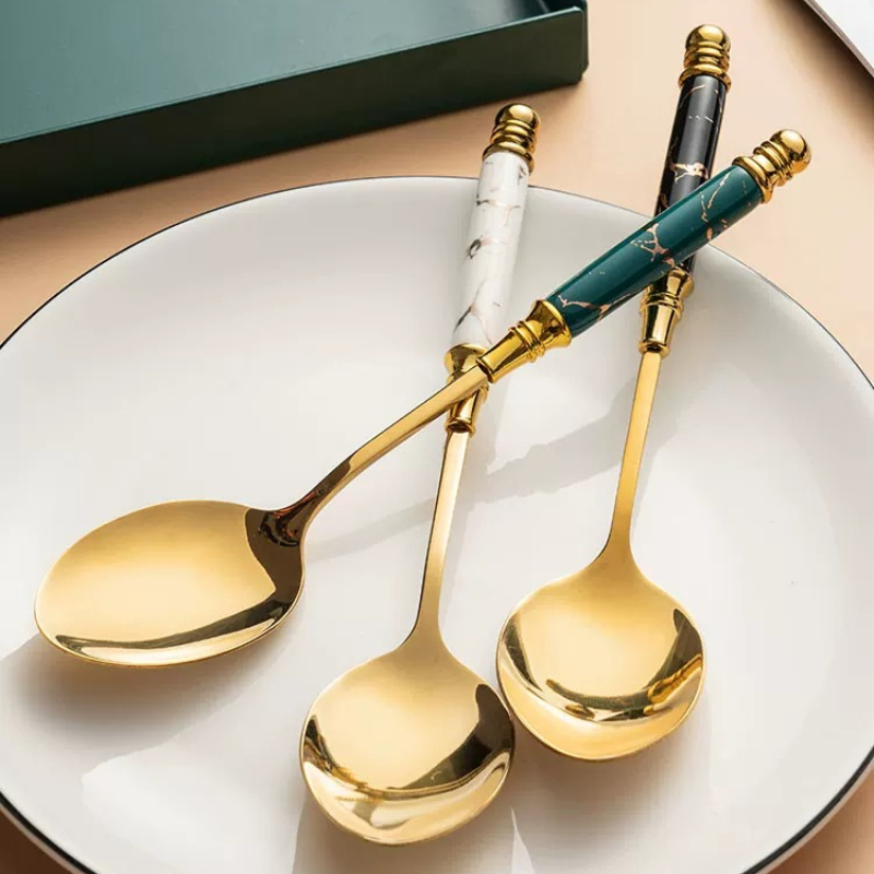 Colher Vintage Europeia de Aço - Vintage Collectible Spoons avaliação e preço